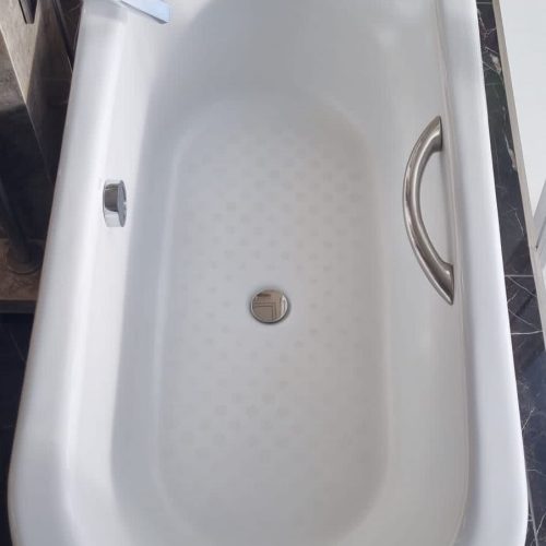 Before image Bath Before Deep Clean and Polishing